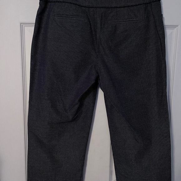 Ann Taylor Petites Capri Pants, Size 2P - Picture 8 of 14
